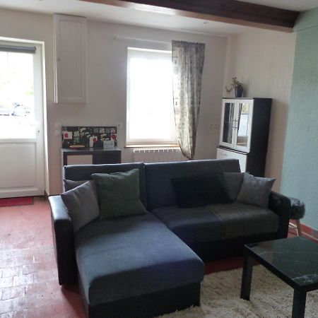Jolie Maison Pour 4 A 6 Personnes Ellon Exterior photo
